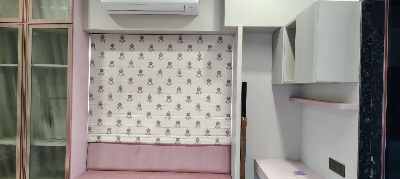 Wallpapers & Decor Installation